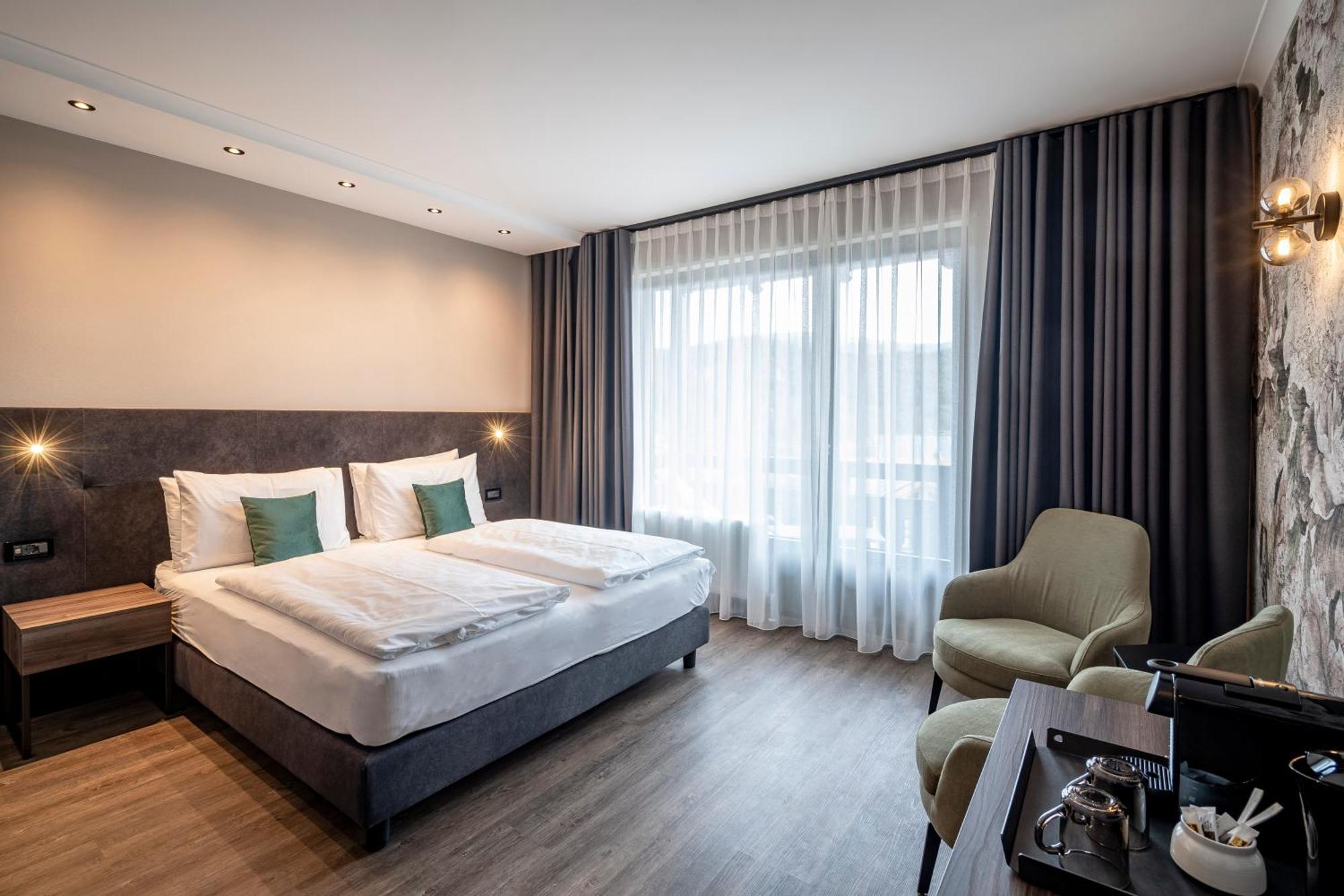 Tirolensis Hotel Tesimo Luaran gambar