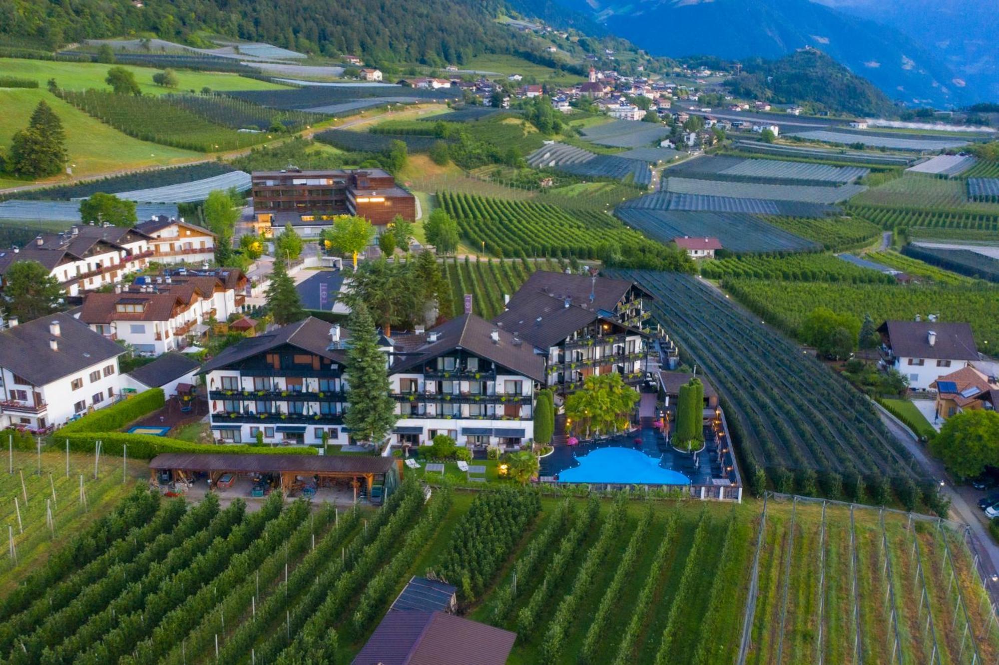 Tirolensis Hotel Tesimo Luaran gambar